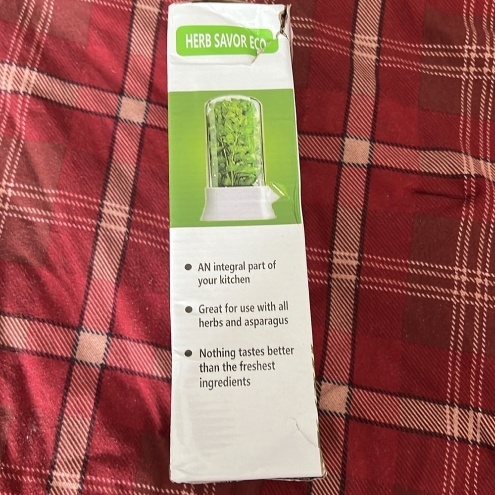 Herb Savor Eco Fresh Herb Keeper Storage Container Kitchen Saver - Picture 2 of 6